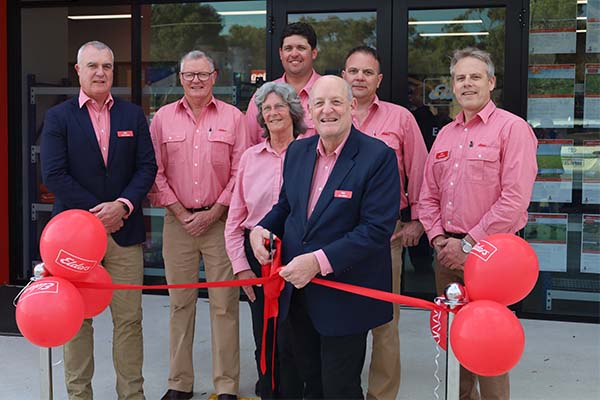 1. Elders MD & CEO, Mark Allison, officially cuts the ribbon on the new site. He is joined by (L-R) Elders WA State GM Nick Fazekas, Beverley livestock agent Noel Morton, Beverley rural products sales manager Fran Owens, Beverley agronomist Brett Jenkinson, Beverley branch manager William Hull and area manager Matt Beckett.